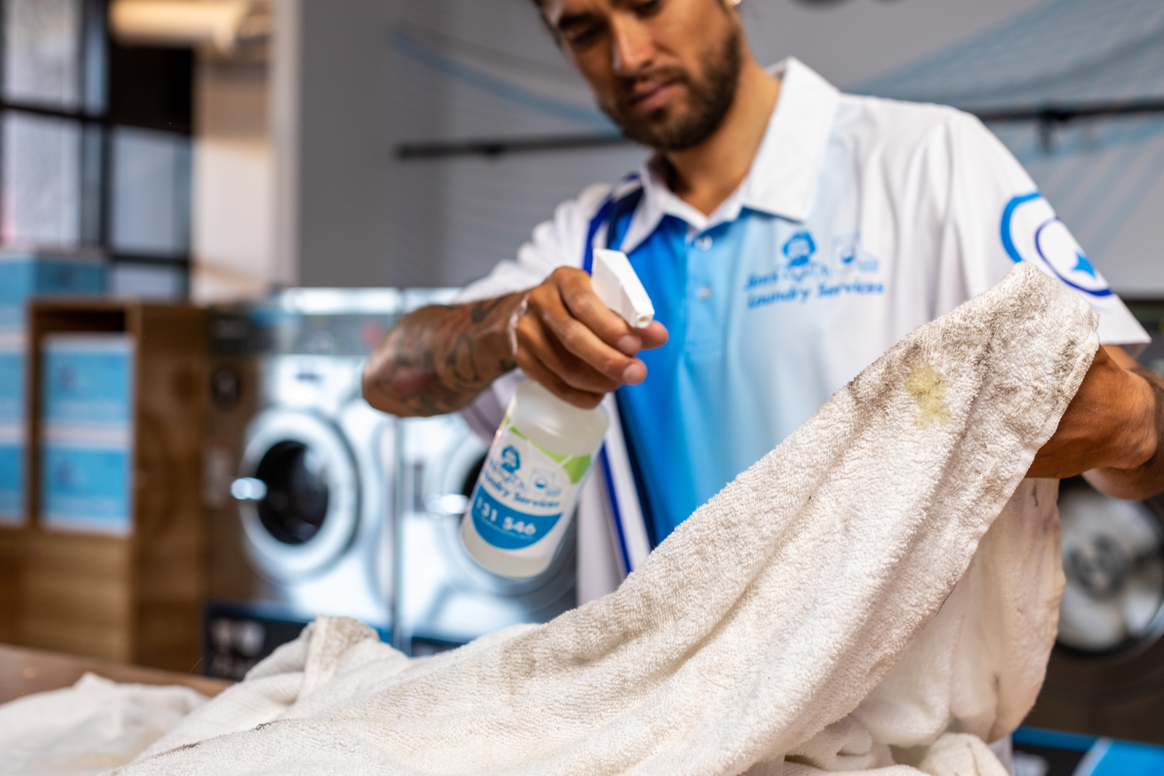 How to Keep White Clothes Bright and Avoid Yellowing?